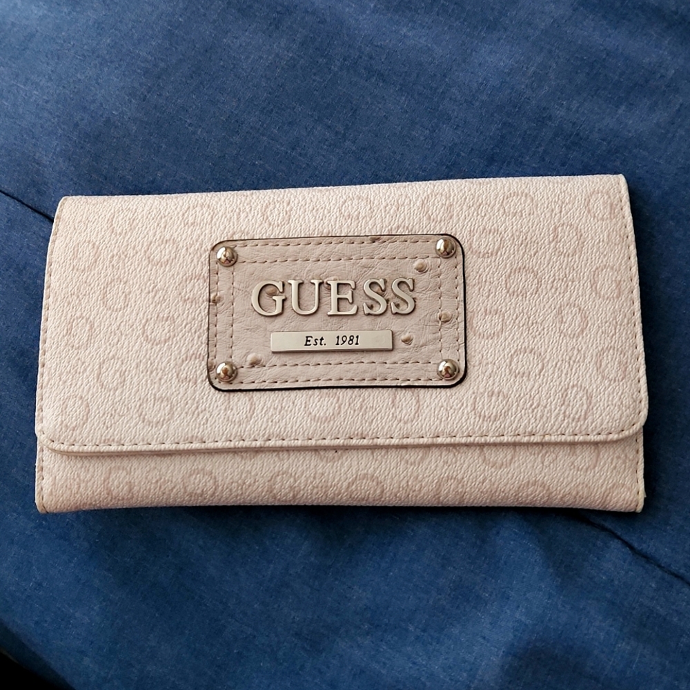 Guess Wallet